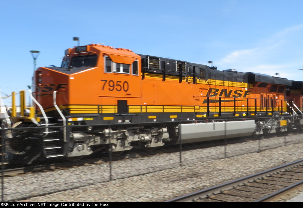 BNSF 7950